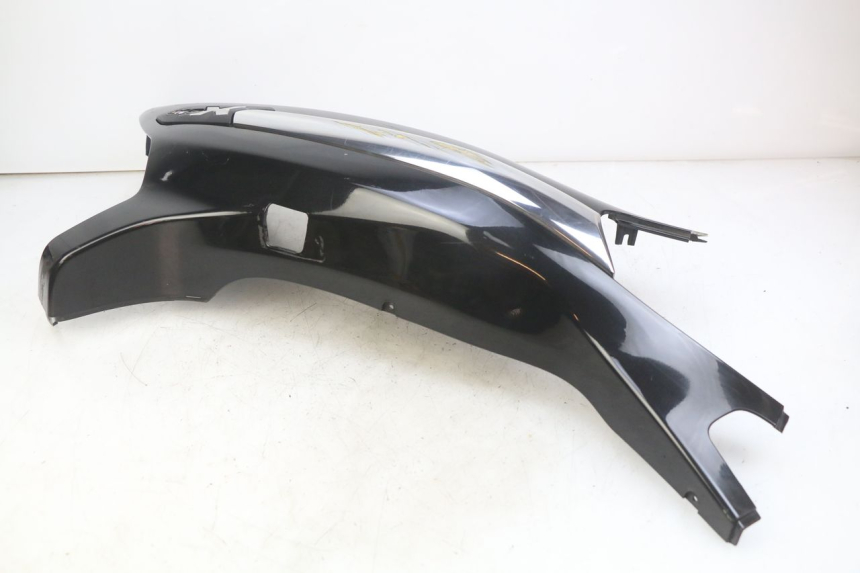photo de LATERAL TRASEIRO ESQUERDO PIAGGIO XEVO - X EVO 125 (2007 - 2017) - Peça verificada