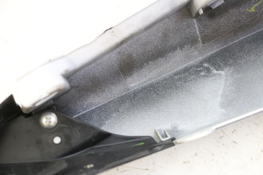 photo de LATERAL TRASEIRO ESQUERDO YAMAHA XJ6 ABS 600 (2008 - 2016) - Outro ângulo de visão