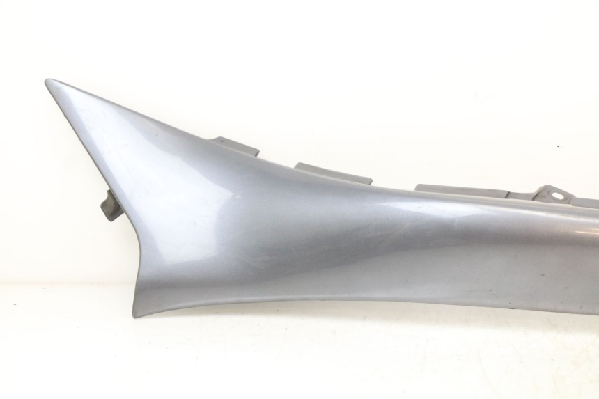 photo de LATERAL TRASEIRO ESQUERDO YAMAHA XJ600 XJ DIVERSION 600 (1992 - 1997) - Estado da superfície