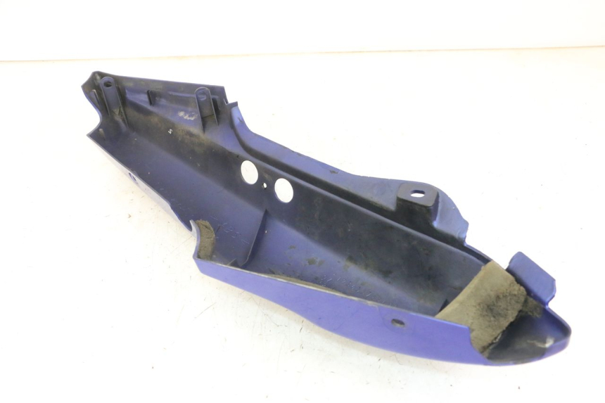 photo de LATERAL TRASEIRO ESQUERDO YAMAHA FZS FAZER 600 (2001 - 2003) - Outro ângulo de visão