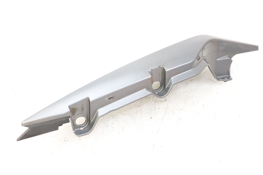photo de LATERAL TRASEIRO ESQUERDO YAMAHA XJ6 ABS 600 (2008 - 2016) - Pontos de fixação