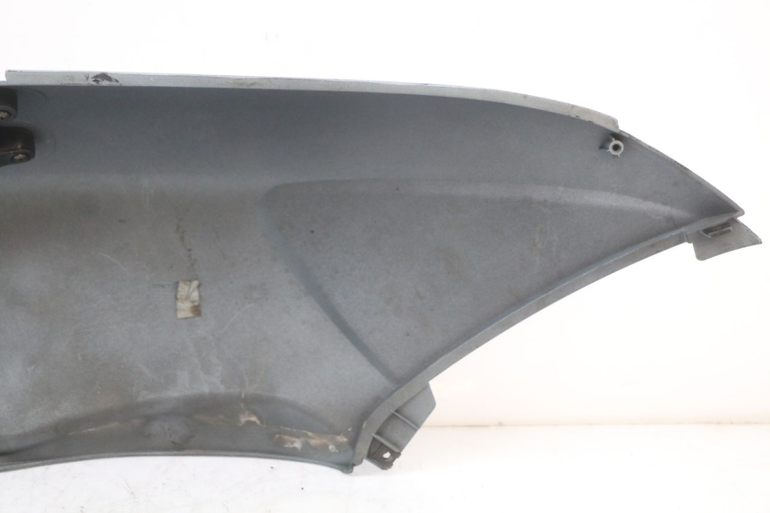 photo de LATERAL TRASEIRO ESQUERDO YAMAHA YP MAJESTY 125 (2002 - 2006) - Detalhes característicos