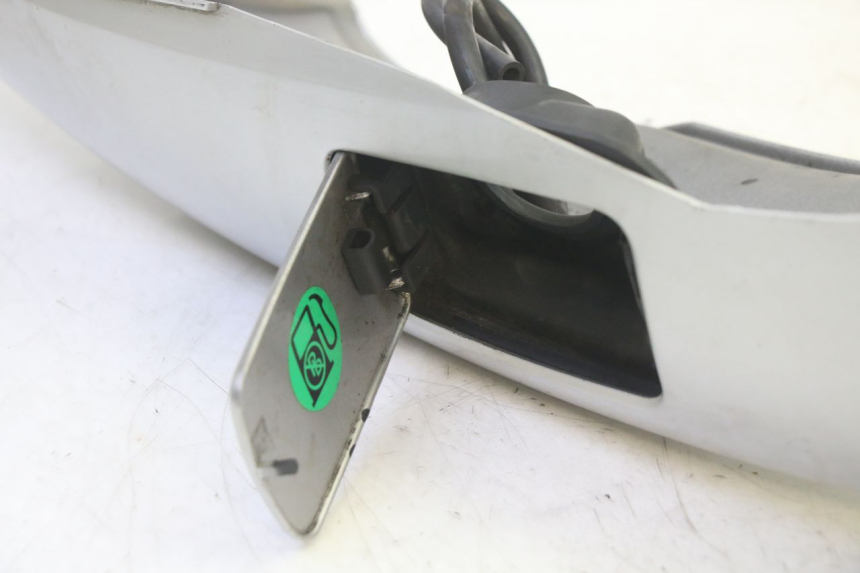 photo de LATERAL TRASEIRO ESQUERDO YAMAHA YP MAJESTY 125 (2002 - 2006) - Vista geral