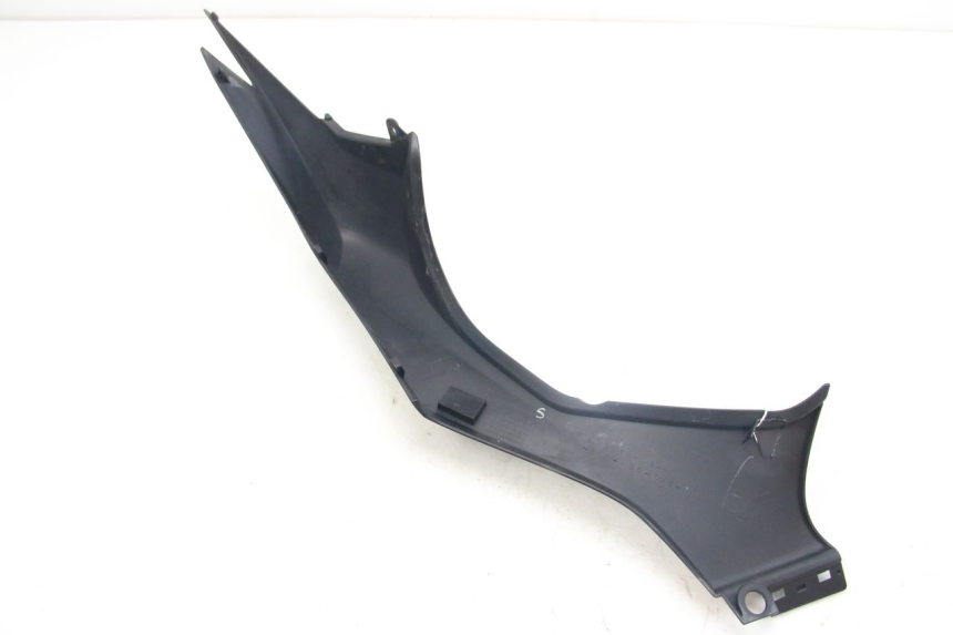 photo de LATERAL TRASEIRO ESQUERDO KAWASAKI Z ABS 1000 (2014 - 2020) - Pontos de fixação