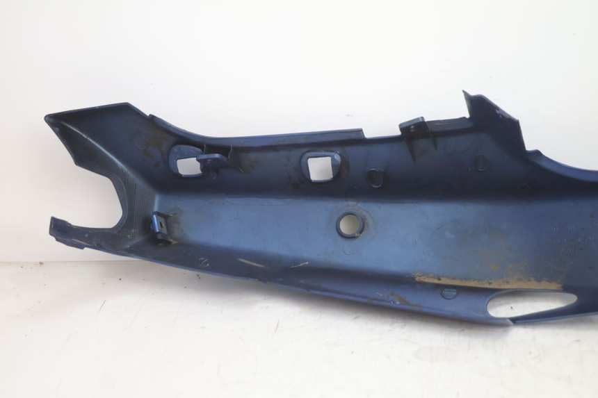 photo de LATERAL TRASEIRO ESQUERDO KAWASAKI ZX-6R ZX6R 600 (1995 - 1997) - Estado da superfície