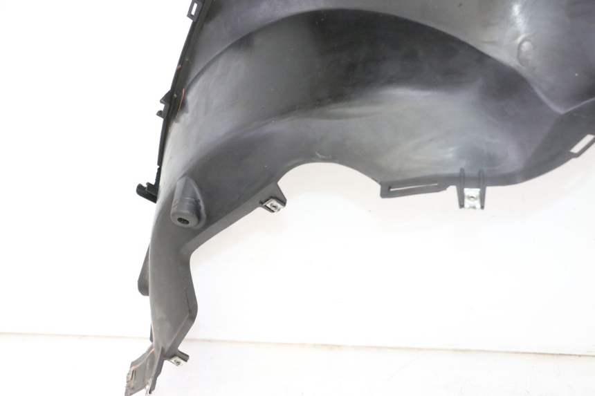 photo de LATERAL DIANTEIRO DIREITO QUADRO 4 4D 350 (2015 - 2018) - Detalhes característicos