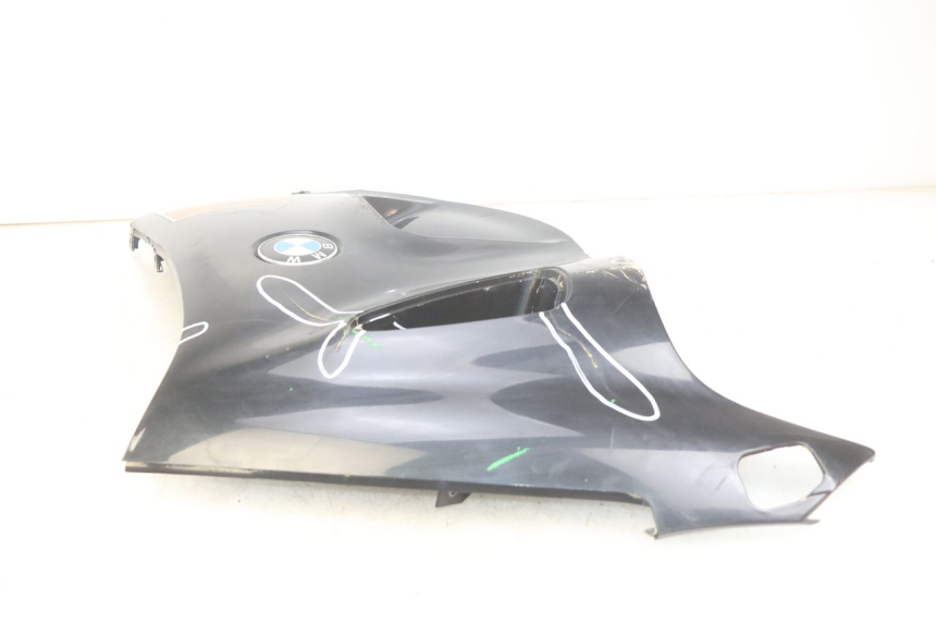 photo de LATERAL DIANTEIRO DIREITO BMW C1 125 (2000 - 2003) - Detalhes característicos