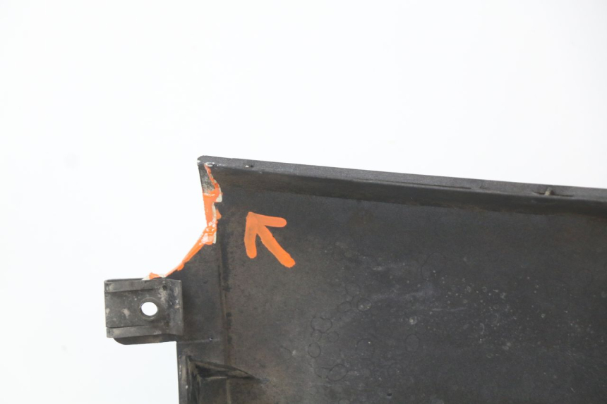 photo de LATERAL DIANTEIRO DIREITO BMW C1 125 (2000 - 2003) - Pontos de fixação