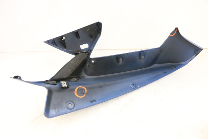 photo de LATERAL DIANTEIRO DIREITO YAMAHA FJR ABS 1300 (2006 - 2012) - Pontos de fixação