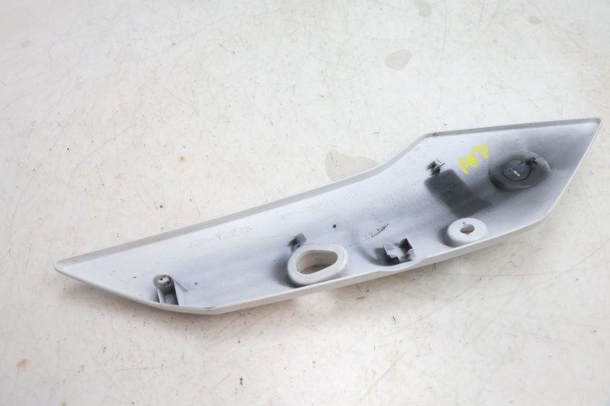 photo de PAINEL LATERAL DIANTEIRO DIREITO YAMAHA FZ8 800 (2010 - 2016) - Vista do produto