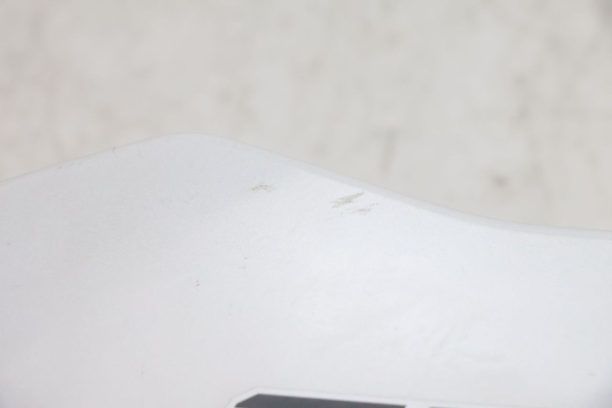 photo de PAINEL LATERAL DIANTEIRO DIREITO YAMAHA FZ8 800 (2010 - 2016) - Pontos de fixação