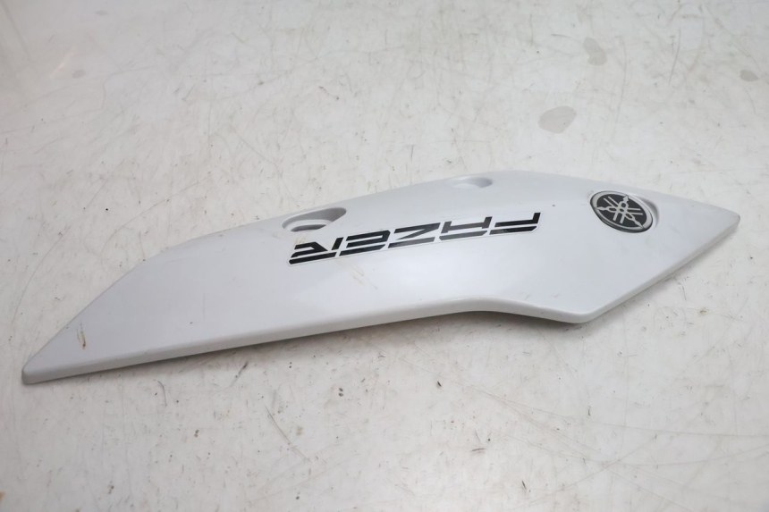 photo de PAINEL LATERAL DIANTEIRO DIREITO YAMAHA FZ8 800 (2010 - 2016) - Marcações e referências