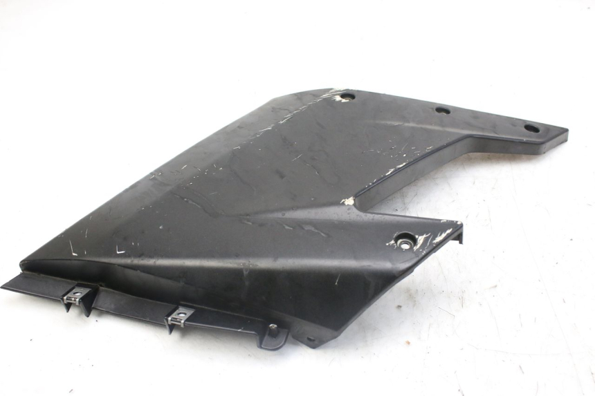 photo de LATERAL DIANTEIRO DIREITO DERBI GPR 50 (2004 - 2009) - Peça verificada