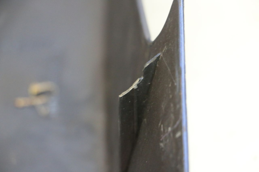 photo de LATERAL DIANTEIRO DIREITO KAWASAKI GPX R WARBIRD 600 (1988 - 1993) - Detalhe da peça