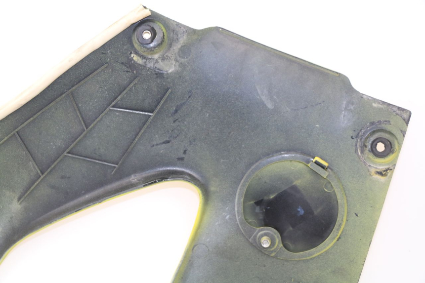 photo de LATERAL DIANTEIRO DIREITO SUZUKI GSXF GSX F 600 (1988 - 1997) - Peça verificada
