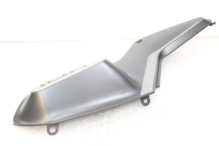 photo de LATERAL DIANTEIRO DIREITO HUSQVARNA SVARTPILEN 401 (2018 - 2023) - Pontos de fixação