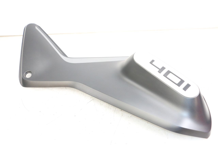 photo de LATERAL DIANTEIRO DIREITO HUSQVARNA SVARTPILEN 401 (2018 - 2023) - Estado da superfície