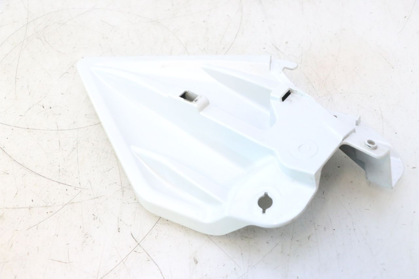 photo de PAINEL LATERAL INFERIOR DIANTEIRO DIREITO YAMAHA FZ8 800 (2010 - 2016) - Vista geral