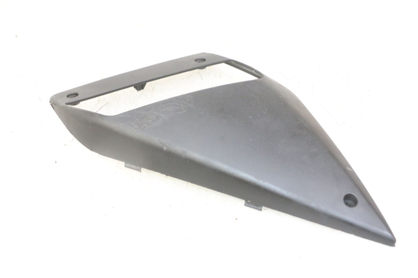 photo de LATERAL DIANTEIRO DIREITO GILERA NEXUS 125 (2009 - 2013) - Detalhe da peça