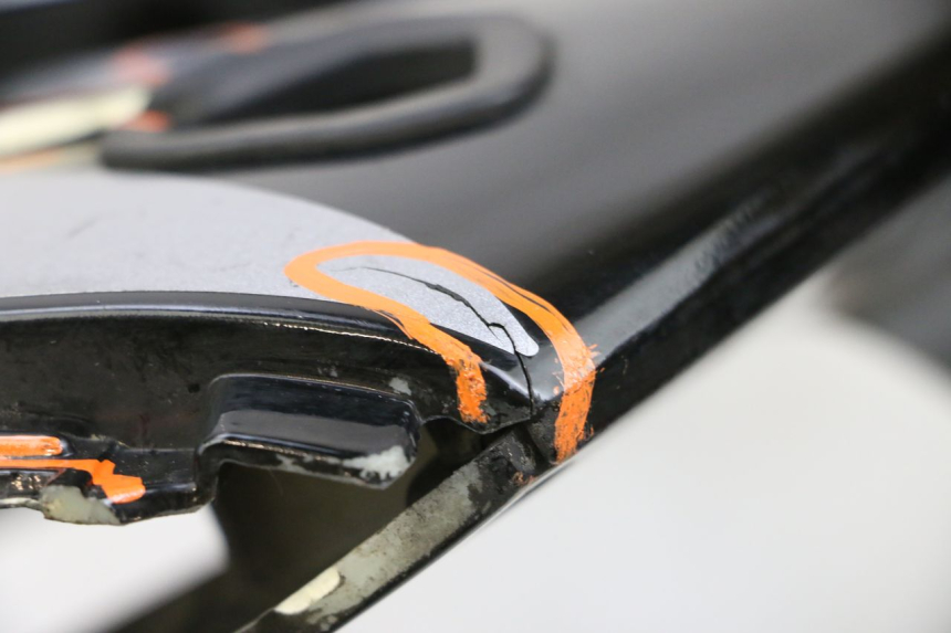 photo de LATERAL DIANTEIRO DIREITO HONDA NSR R 125 (1994 - 2003) - Vista de perto