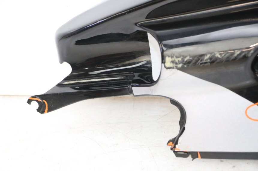 photo de LATERAL DIANTEIRO DIREITO HONDA NSR R 125 (1994 - 2003) - Pontos de fixação