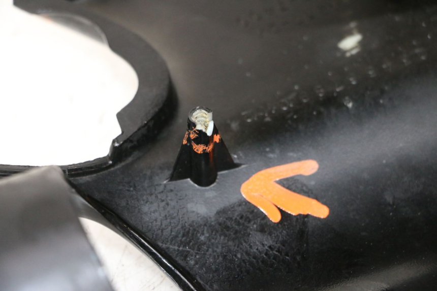 photo de LATERAL DIANTEIRO DIREITO HONDA NSR R 125 (1994 - 2003) - Ampliação técnica