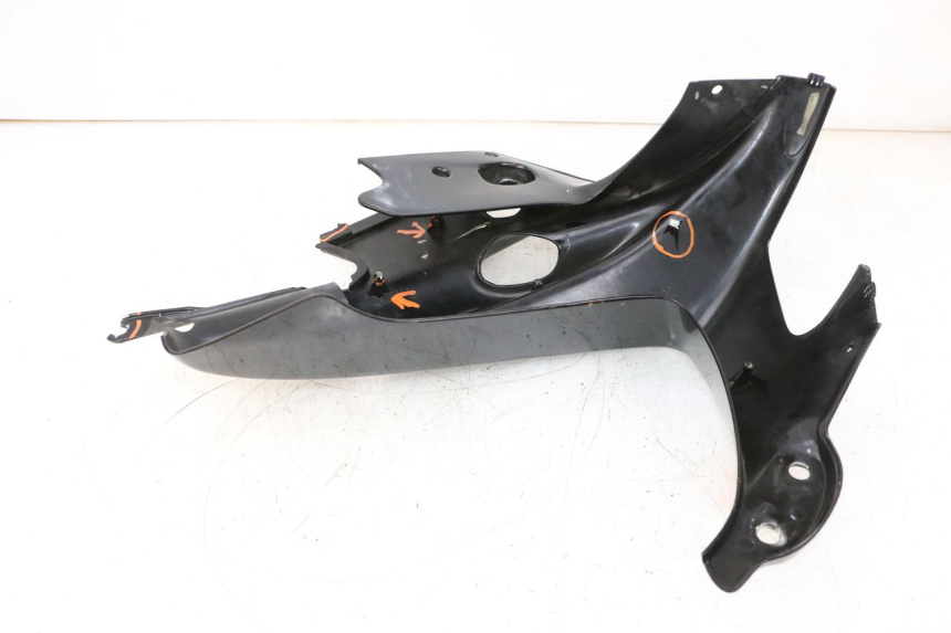 photo de LATERAL DIANTEIRO DIREITO HONDA NSR R 125 (1994 - 2003) - Pontos de fixação
