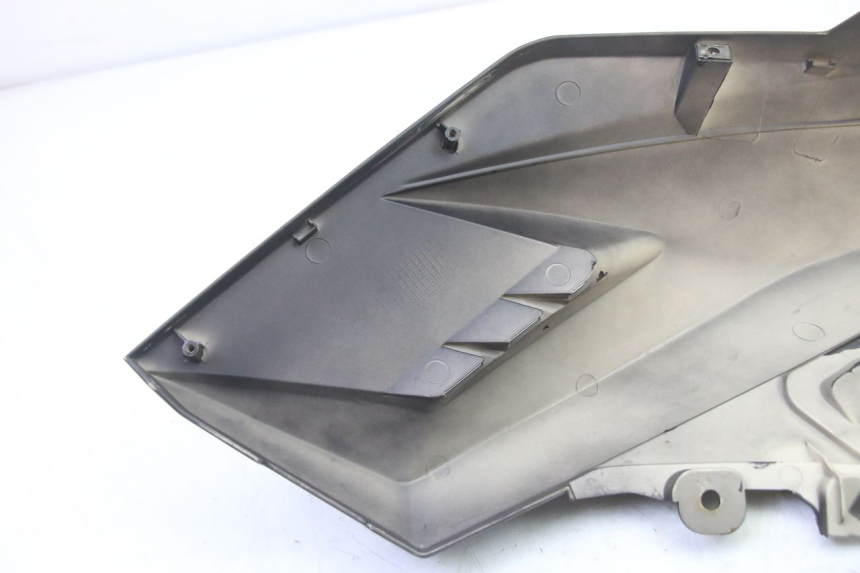 photo de LATERAL DIANTEIRO DIREITO MAG POWER R-STREET 50 (2016 - 2025) - Pontos de fixação