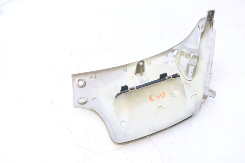 photo de LATERAL DIANTEIRO DIREITO PEUGEOT SPEEDFIGHT LC 50 (1996 - 2002) - Outro ângulo de visão