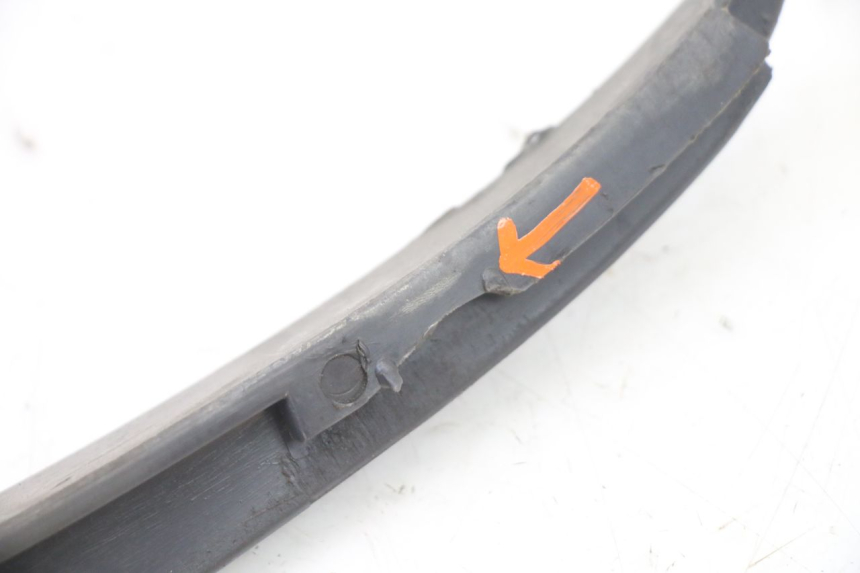 photo de LATERAL DIANTEIRO DIREITO PIAGGIO SUPER LX 125 (2000 - 2003) - Estado da superfície