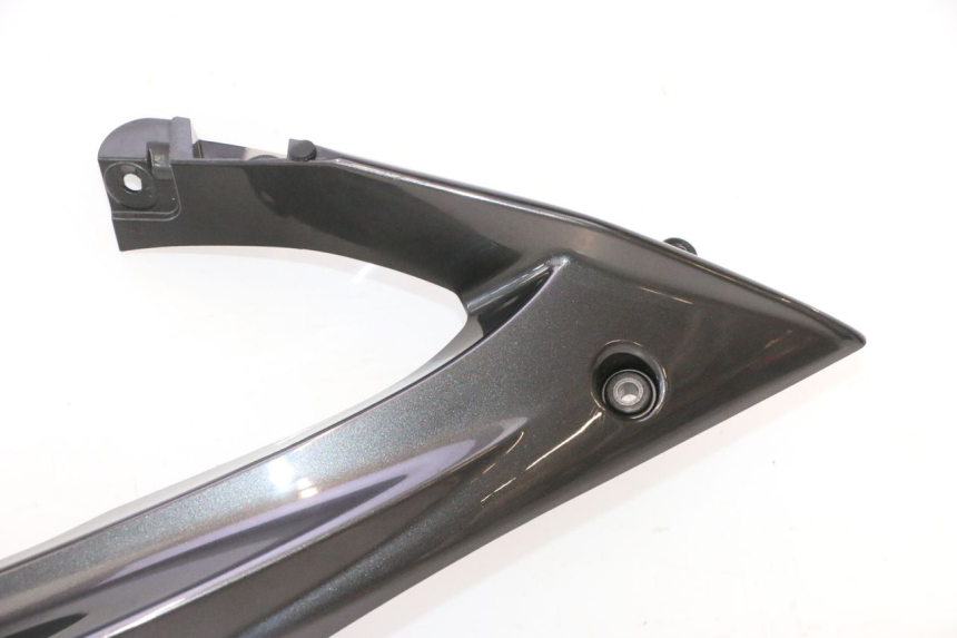 photo de PAINEL LATERAL DIANTEIRO DIREITO SUPERIOR YAMAHA YZF R6 600 (2008 - 2009) - Detalhe da peça