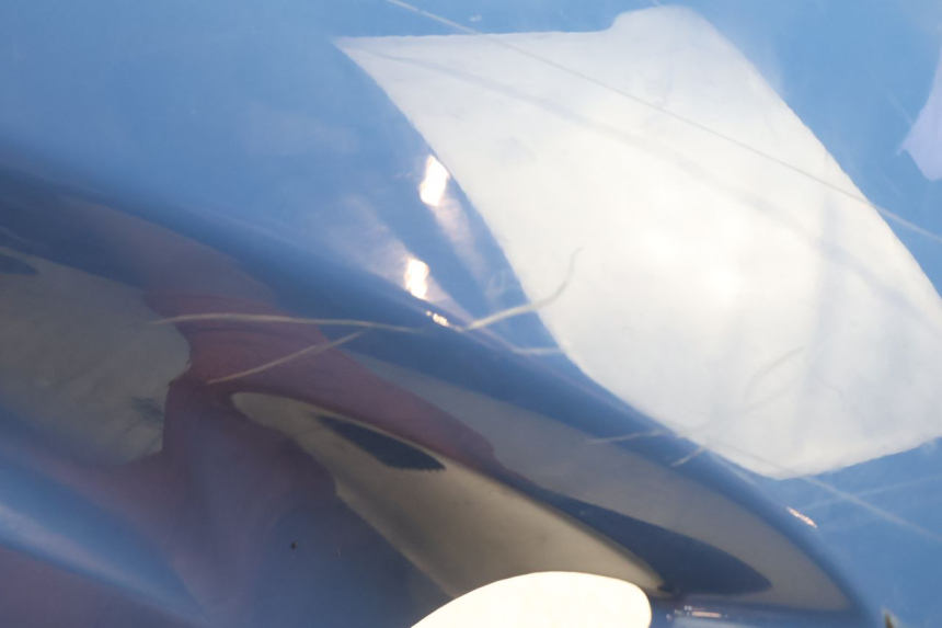 photo de LATERAL DIANTEIRO DIREITO YAMAHA TDM ABS 900 (2002 - 2014) - Zoom do estado de desgaste