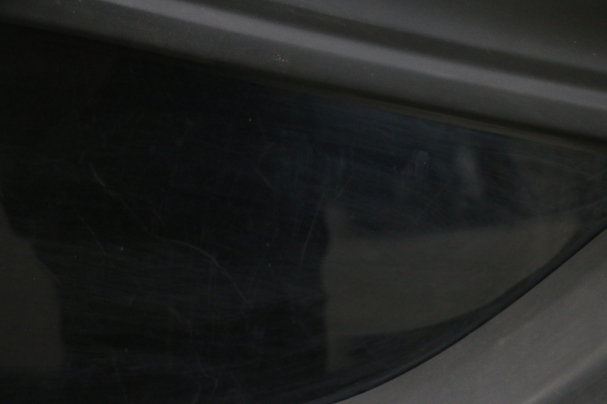 photo de PAINEL LATERAL DIANTEIRO DIREITO RENAULT TWIZY 45 (2012 - 2019) - Imagem adicional