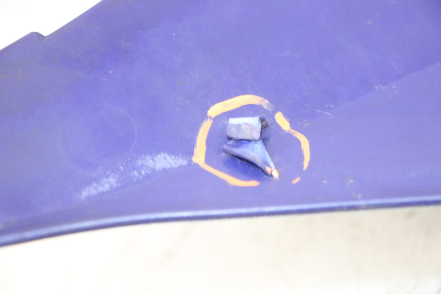 photo de PAINEL LATERAL DIANTEIRO DIREITO YAMAHA WAVE RUNNER GP R 1200 (2000 - 2003) - Vista geral