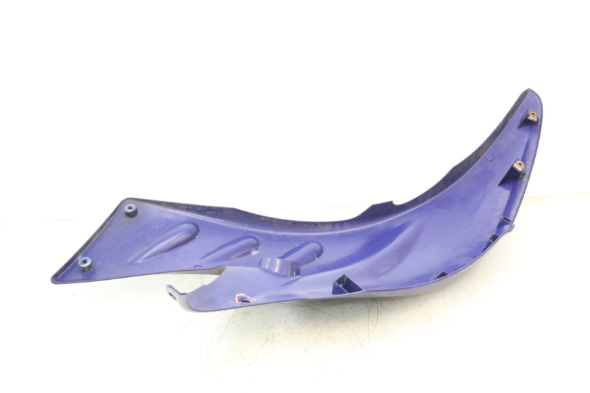 photo de PAINEL LATERAL DIANTEIRO DIREITO YAMAHA WAVE RUNNER GP R 1200 (2000 - 2003) - Pontos de fixação