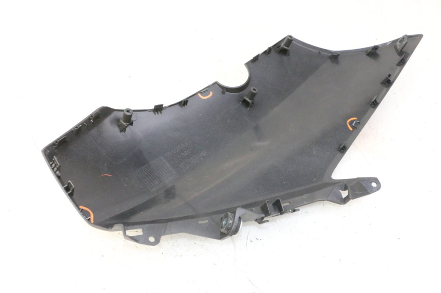 photo de LATERAL DIANTEIRO DIREITO YAMAHA XMAX X-MAX 125 (2021 - 2025) - Detalhe da peça