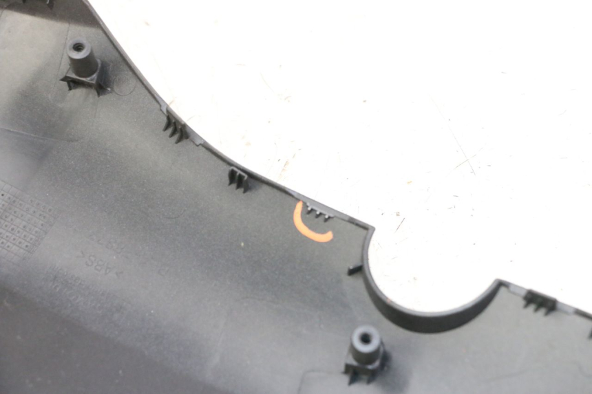 photo de LATERAL DIANTEIRO DIREITO YAMAHA XMAX X-MAX 125 (2021 - 2025) - Vista geral