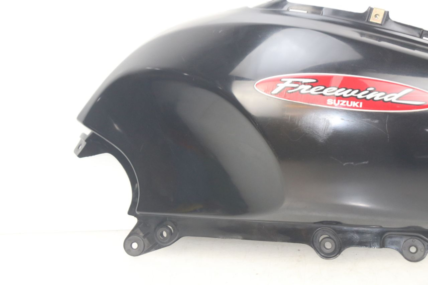 photo de LATERAL DIANTEIRO DIREITO SUZUKI XF FREEWIND 650 (1997 - 2003) - Estado da superfície