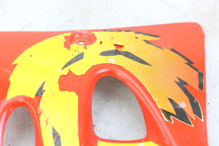 photo de LATERAL DIANTEIRO DIREITO PEUGEOT XP6 50 (1997 - 2003) - Detalhe da peça