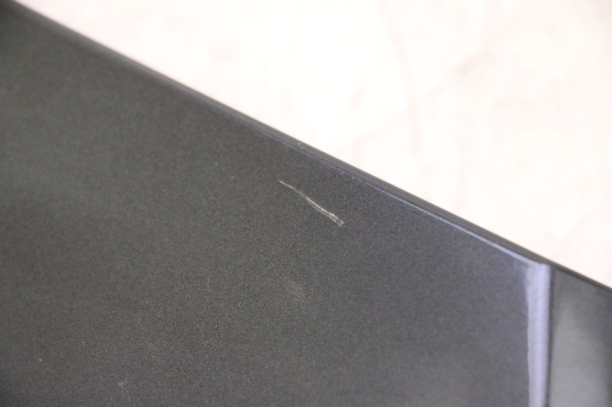 photo de PAINEL LATERAL DIANTEIRO DIREITO YAMAHA YZF R6 600 (2008 - 2009) - Vista de perto