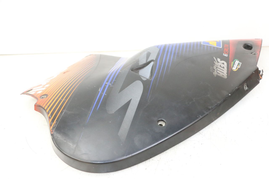 photo de LATERAL DIANTEIRO ESQUERDO APRILIA RS 50 (1999 - 2005) - Pontos de fixação