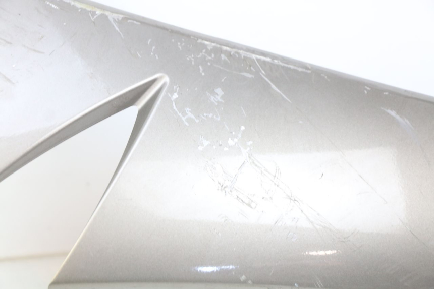 photo de LATERAL DIANTEIRO ESQUERDO PEUGEOT CITYSTAR 125 (2011 - 2017) - Detalhes característicos