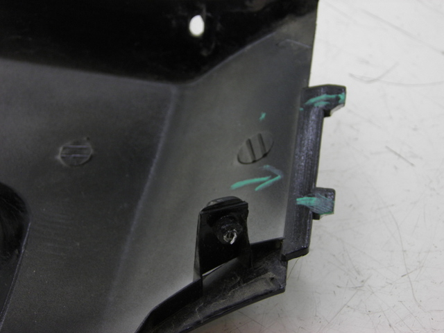 photo de LATERAL DIANTEIRO ESQUERDO EUROCKA MATADOR 4T 50 (2010 - 2016) - Zoom do estado de desgaste