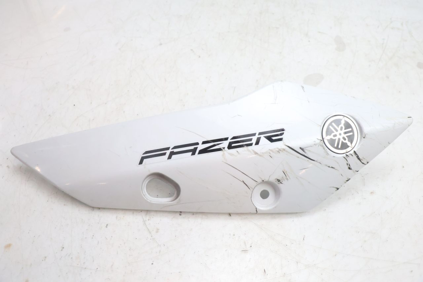 photo de PAINEL LATERAL DIANTEIRO ESQUERDO YAMAHA FZ8 800 (2010 - 2016) - Vista principal