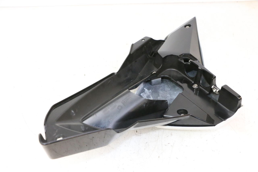 photo de LATERAL DIANTEIRO ESQUERDO BMW G310 R 310 (2016 - 2020) - Zoom do estado de desgaste