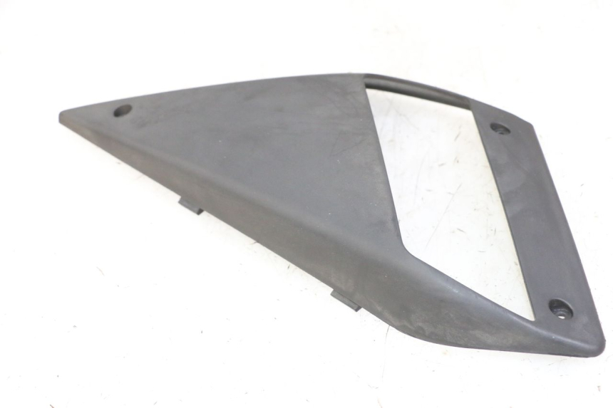 photo de LATERAL DIANTEIRO ESQUERDO GILERA NEXUS 300 (2008 - 2013) - Ampliação técnica