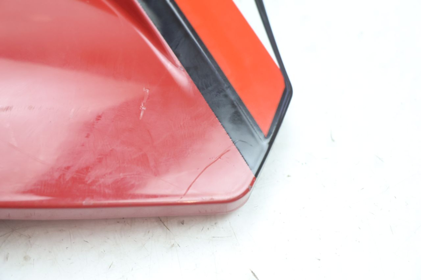 photo de PAINEL LATERAL DIANTEIRO ESQUERDO VASTRO GP 2T 50 (2013 - 2017) - Pontos de fixação