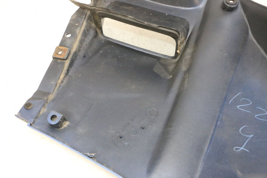 photo de LATERAL DIANTEIRO ESQUERDO KAWASAKI GPX R WARBIRD 600 (1988 - 1993) - Zoom do estado de desgaste