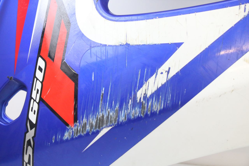 photo de LATERAL DIANTEIRO ESQUERDO SUZUKI GSX F GSXF 650 (2007 - 2015) - Detalhe da peça
