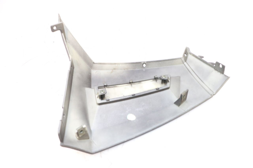 photo de FLANC LATERAL AVANT GAUCHE KEEWAY MATRIX RX9 125 (2006 - 2007) - Pontos de fixação
